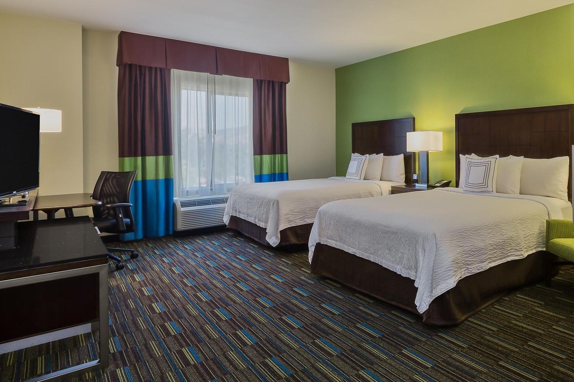 Fairfield Inn & Suites Riverside Corona/Norco Exterior photo