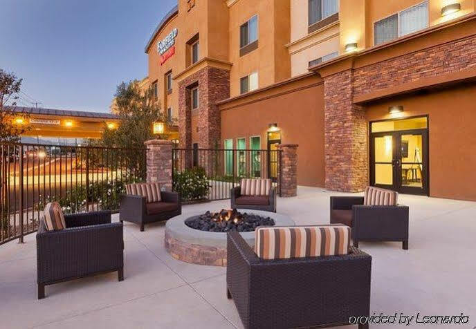 Fairfield Inn & Suites Riverside Corona/Norco Exterior photo